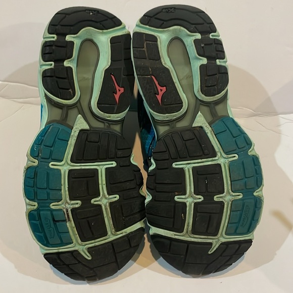 Mizuno Wave Inspire 10 Running Shoe Size 7 - Picture 12 of 14